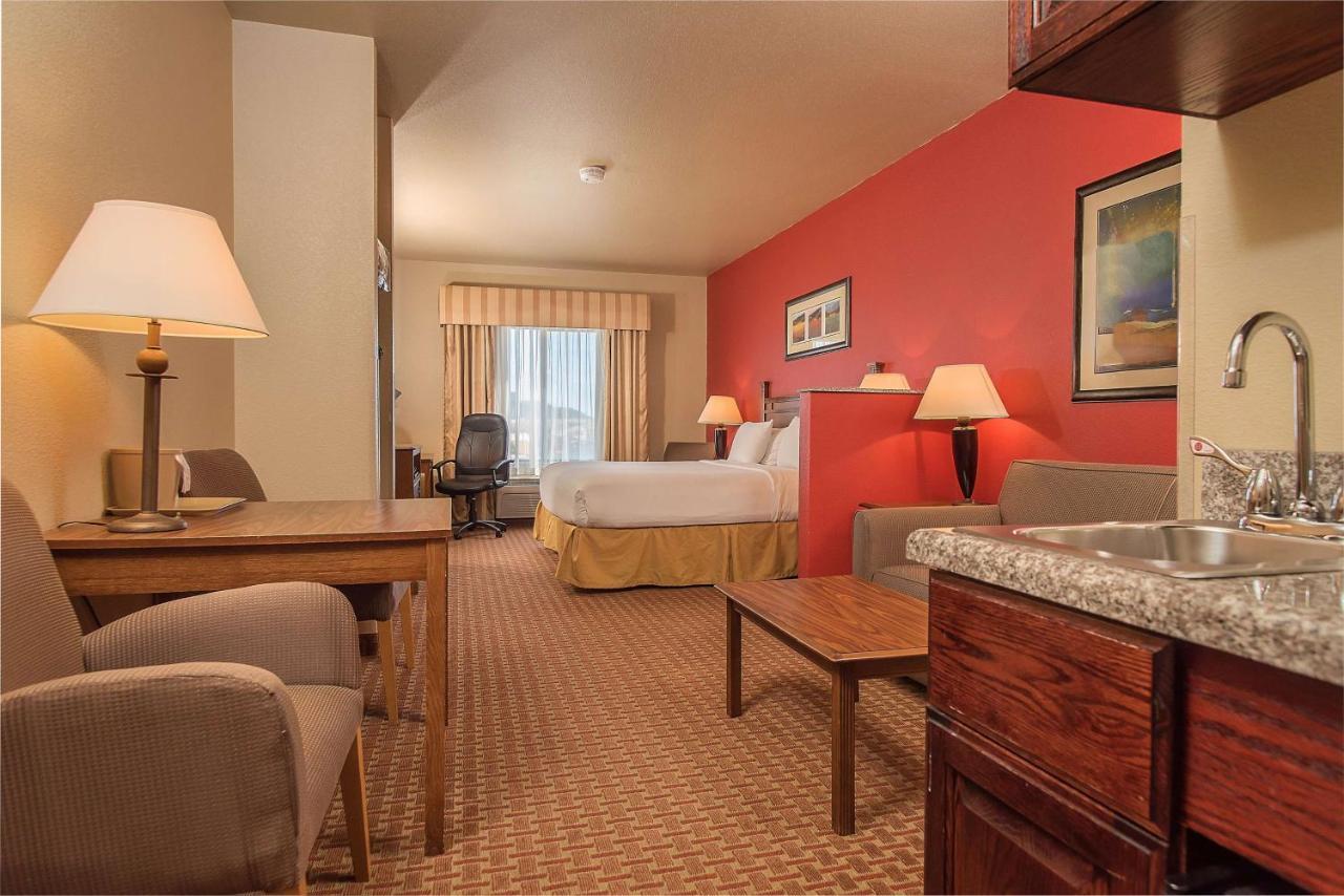 Baymont Inn & Suites By Wyndham Sturgis Εξωτερικό φωτογραφία